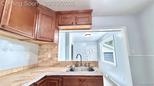 1950 Michael Avenue, Warren, MI 48091