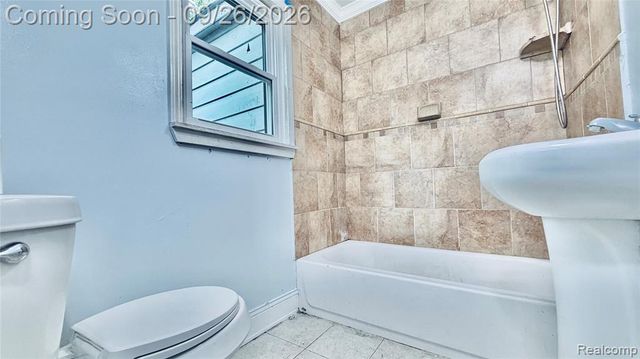 1950 Michael Avenue, Warren, MI 48091