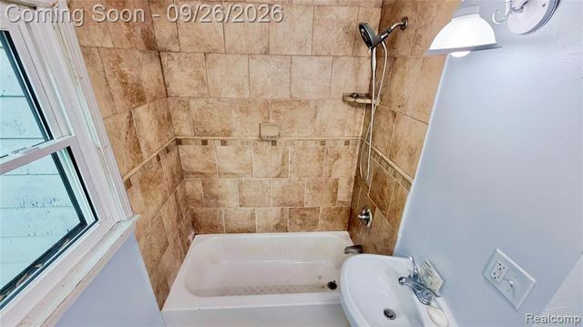1950 Michael Avenue, Warren, MI 48091