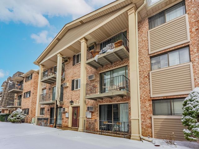 5331 N Delphia Avenue 331e, Chicago, IL 60656