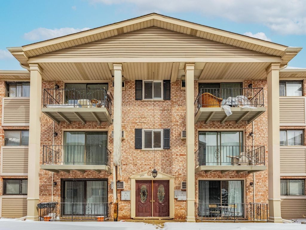 5331 N Delphia Avenue 331e, Chicago, IL 60656