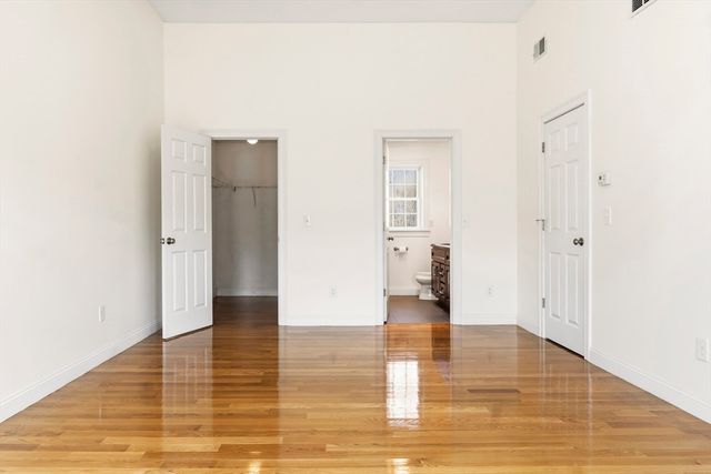 221 Chestnut St, Abington, MA 02351