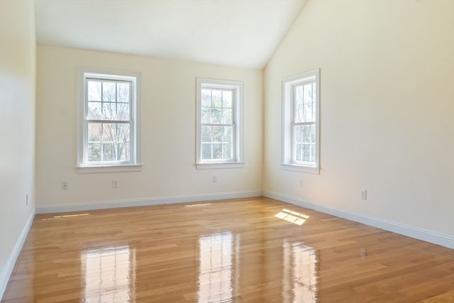 221 Chestnut St, Abington, MA 02351