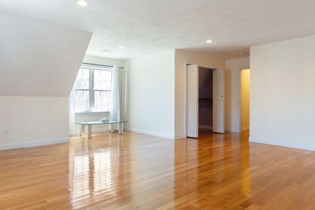 221 Chestnut St, Abington, MA 02351