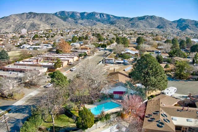 1009 Morina Court NE, Albuquerque, NM 87112