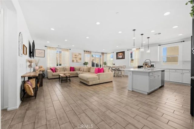 2735 Moonshimmer, Hemet, CA 92543