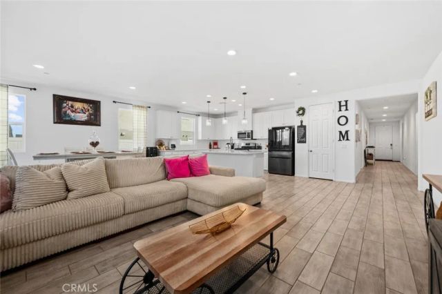 2735 Moonshimmer, Hemet, CA 92543