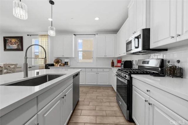 2735 Moonshimmer, Hemet, CA 92543