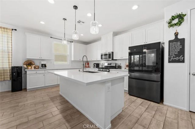 2735 Moonshimmer, Hemet, CA 92543