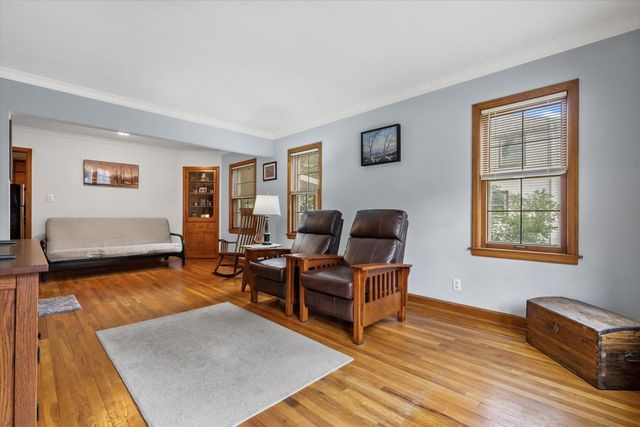 2452 S 74th STREET, West Allis, WI 53219