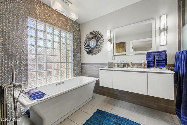 6133 E Mountain View Road, Paradise Valley, AZ 85253