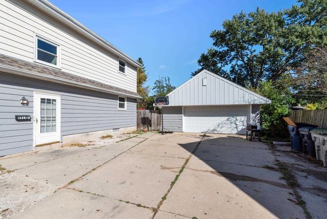 4914 N 105th Street, Milwaukee, WI 53225