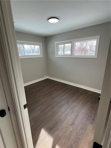 7002 E 112 Street, Kansas City, MO 64134