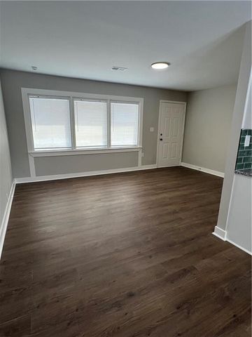 7002 E 112 Street, Kansas City, MO 64134