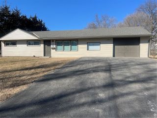 7002 E 112 Street, Kansas City, MO 64134