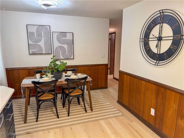 805 Devitt, Campbell, OH 44405