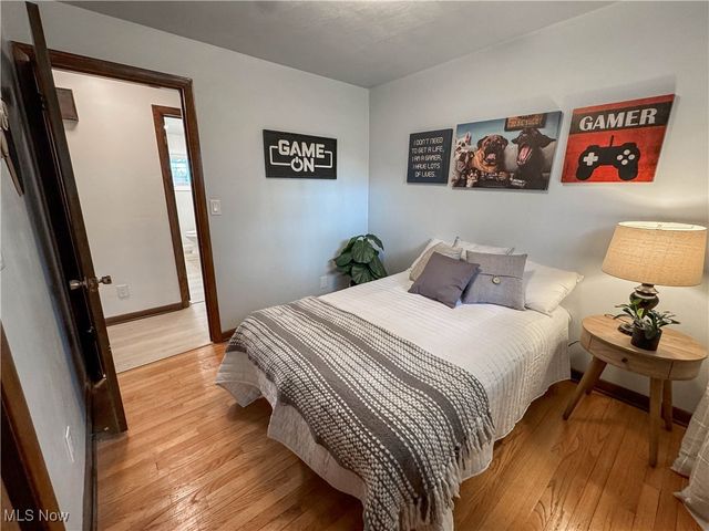 805 Devitt, Campbell, OH 44405