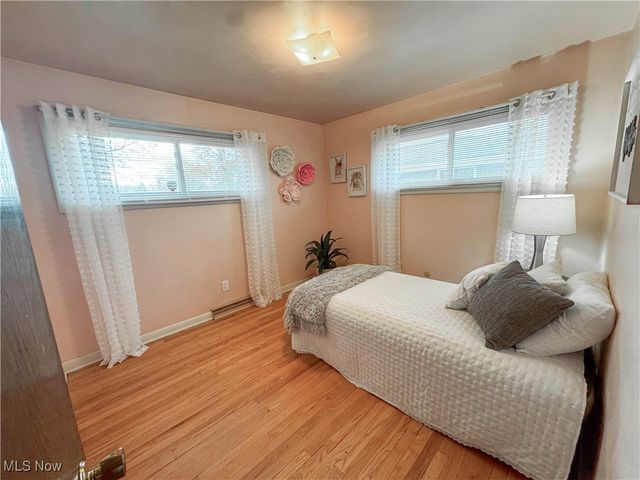 805 Devitt, Campbell, OH 44405