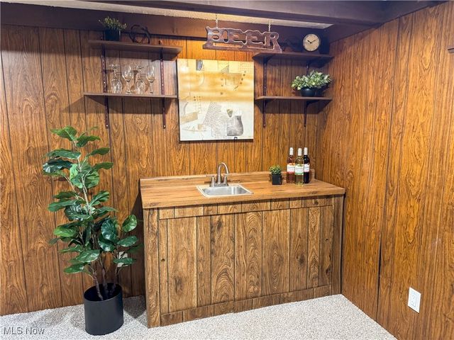 805 Devitt, Campbell, OH 44405