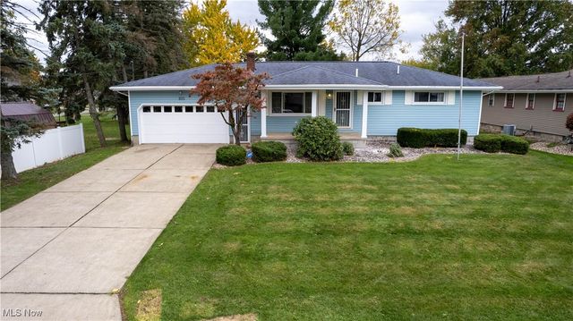 805 Devitt, Campbell, OH 44405