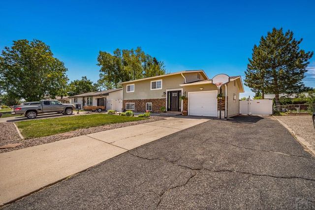 3726 Canterbury Lane, Pueblo, CO 81005