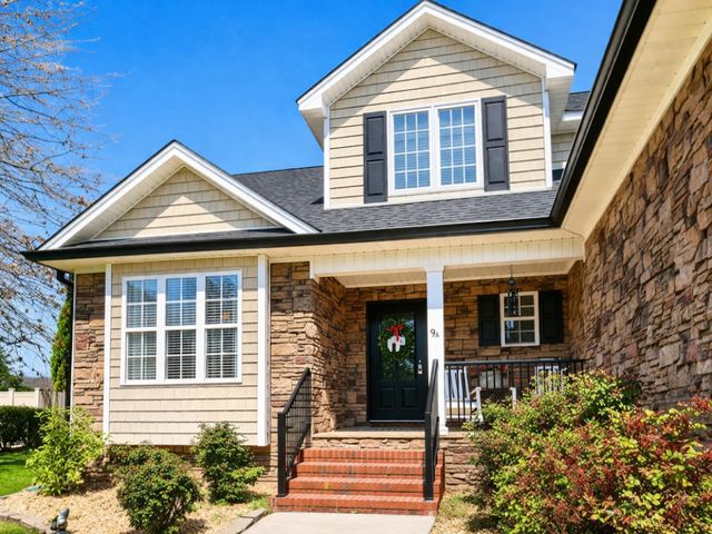 5259 Hunters Cove NW, Cleveland, TN 37312