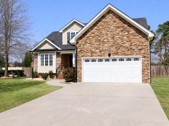 5259 Hunters Cove NW, Cleveland, TN 37312