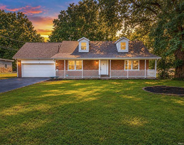 609 Bartlett Drive, Newburgh, IN 47630