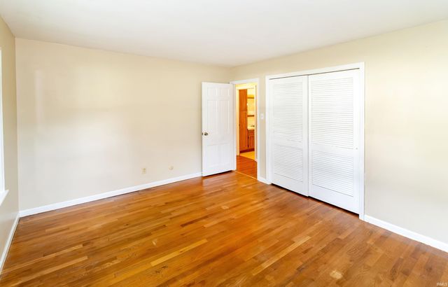 609 Bartlett Drive, Newburgh, IN 47630