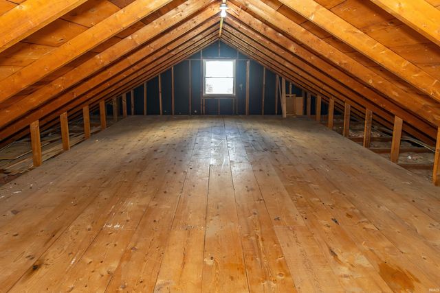 609 Bartlett Drive, Newburgh, IN 47630