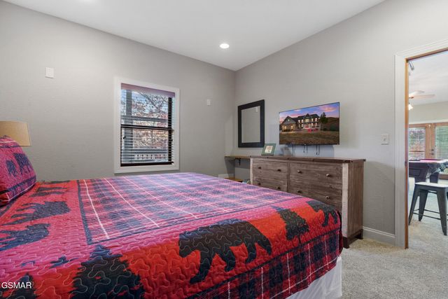 2968 Smoky Bluff Trail, Sevierville, TN 37862