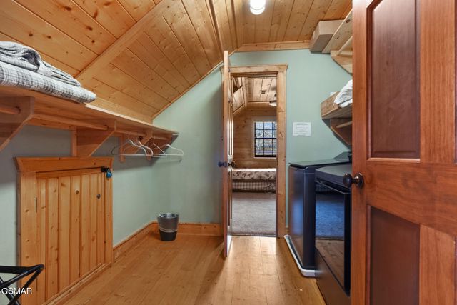 2968 Smoky Bluff Trail, Sevierville, TN 37862