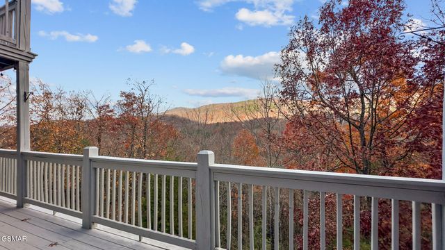 2968 Smoky Bluff Trail, Sevierville, TN 37862