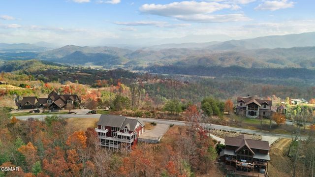 2968 Smoky Bluff Trail, Sevierville, TN 37862