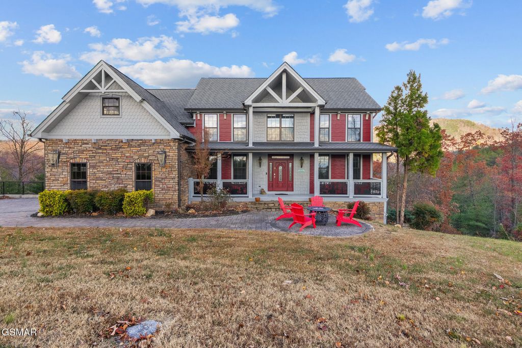 2968 Smoky Bluff Trail, Sevierville, TN 37862