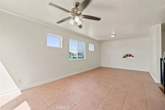 10601 S Main, Los Angeles, CA 90003