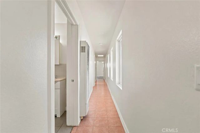 10601 S Main, Los Angeles, CA 90003