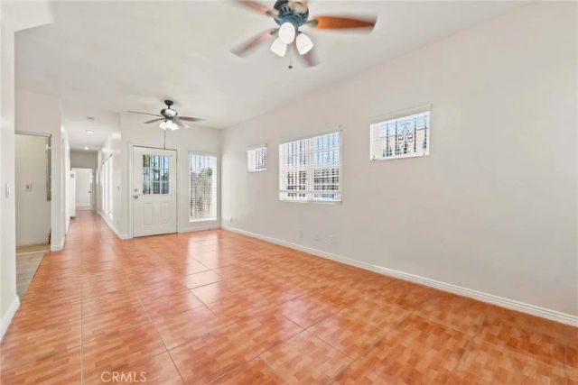 10601 S Main, Los Angeles, CA 90003
