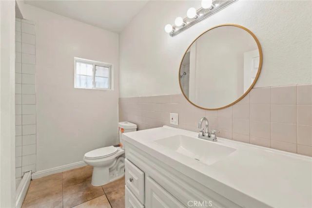 10601 S Main, Los Angeles, CA 90003