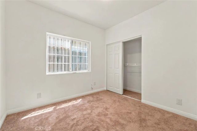 10601 S Main, Los Angeles, CA 90003