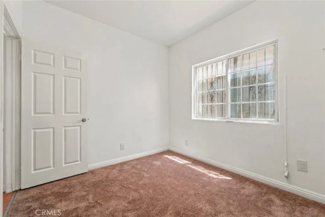 10601 S Main, Los Angeles, CA 90003