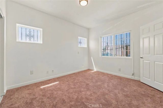 10601 S Main, Los Angeles, CA 90003