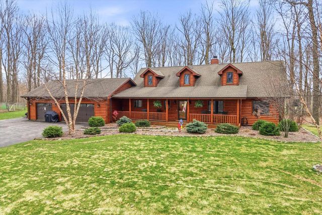 W2147 Hickory Hills COURT, Campbellsport, WI 53010