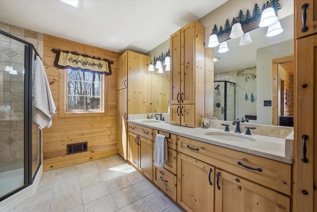 W2147 Hickory Hills COURT, Campbellsport, WI 53010