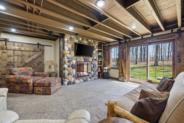W2147 Hickory Hills COURT, Campbellsport, WI 53010