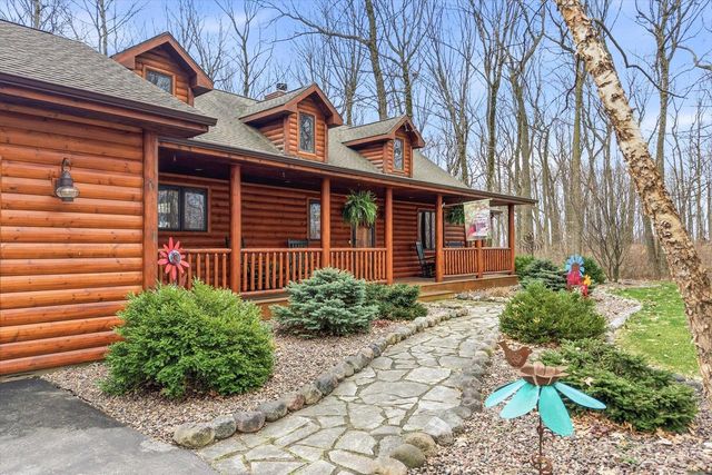 W2147 Hickory Hills COURT, Campbellsport, WI 53010