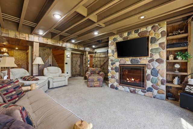 W2147 Hickory Hills COURT, Campbellsport, WI 53010