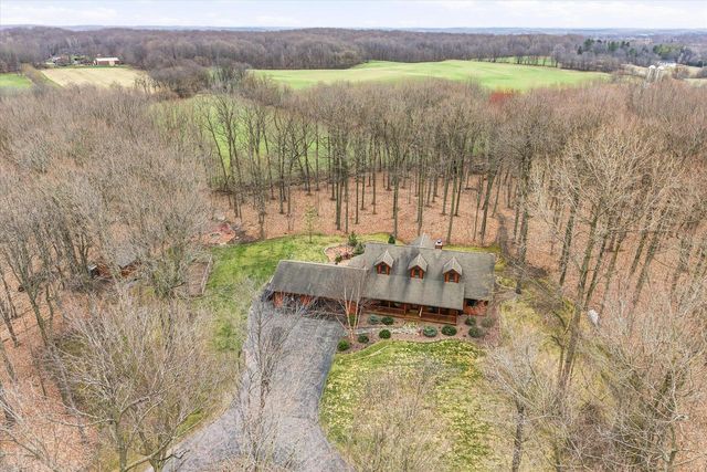 W2147 Hickory Hills COURT, Campbellsport, WI 53010