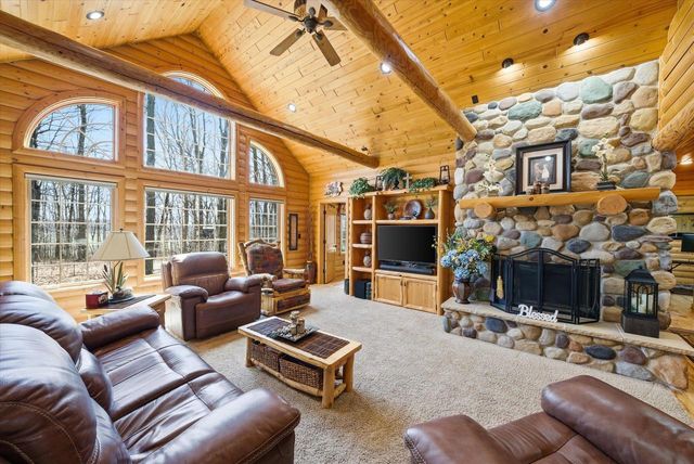 W2147 Hickory Hills COURT, Campbellsport, WI 53010