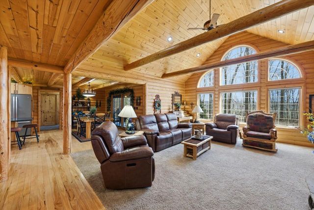 W2147 Hickory Hills COURT, Campbellsport, WI 53010